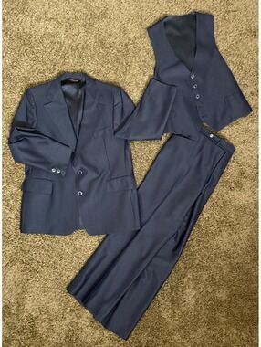 1970's Blue Three-Piece Men's Suit from Claude's XL Men's 46R 41W 30L